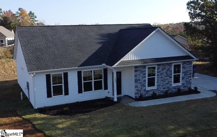 784 Perkins Creek Road sold home in The Groves At Perkins Creek, Seneca, SC