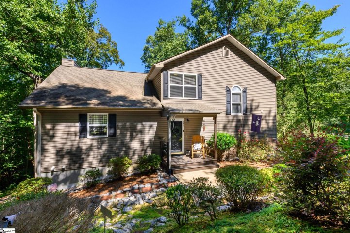 209 Falcon Crest Way sold home in Woodmere, Pickens, SC