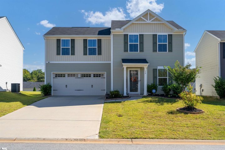 18 Tattershall Road sold home in Castlebrook, Greenville, SC