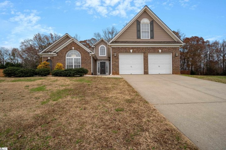 571 Carey Drive sold home in Carey Plantation, Greer, SC