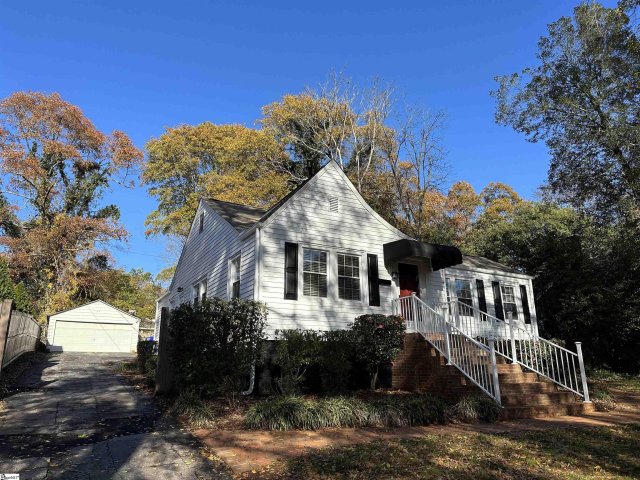 21 N Park Drive sold home in North Park, Greenville, SC
