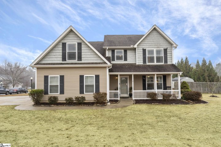 100 Long Pond Court sold home in Country Knolls, Greer, SC