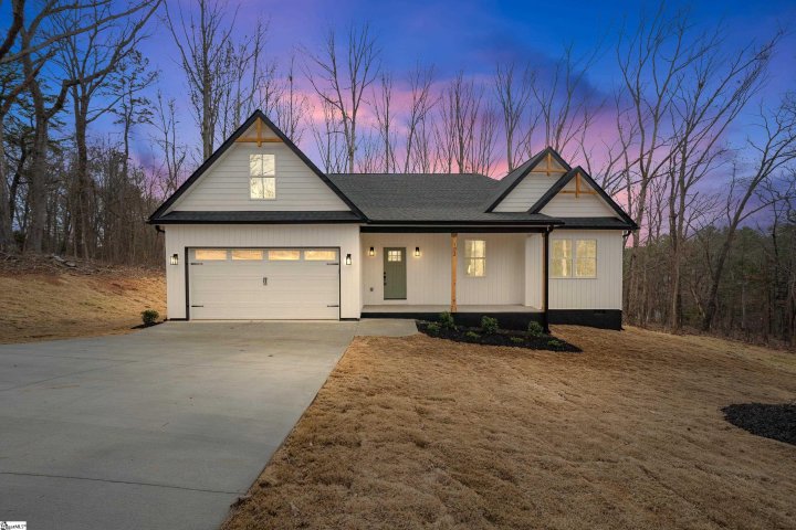 102 George Williams Drive sold home in Williamsport, Easley, SC