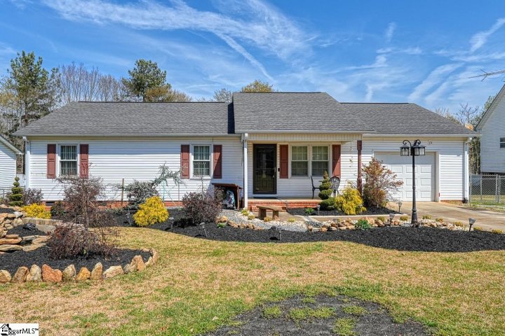 147 Loblolly Drive sold home in Poplar Creek Farms, Spartanburg, SC