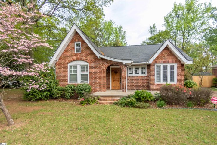 213 E Blue Ridge Drive sold home in Cherrydale, Greenville, SC