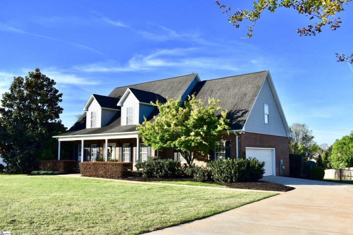253 Heather Glen Drive sold home in Carlisle Place, Boiling Springs, SC