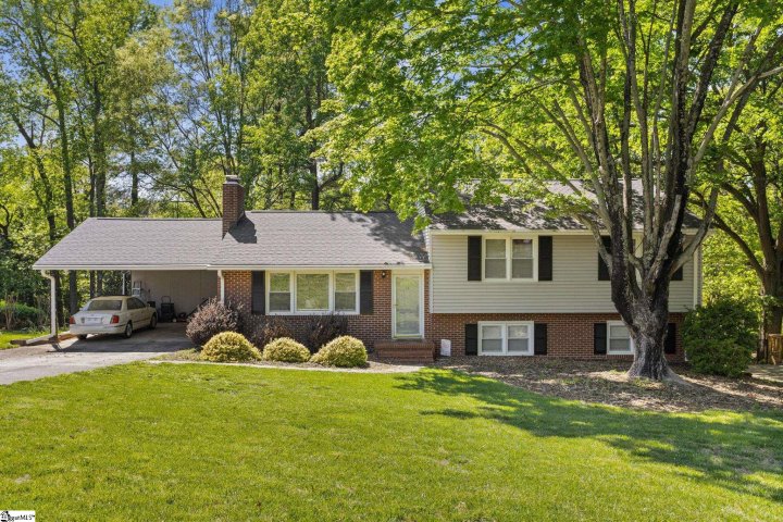 11 Selwyn Drive sold home in Timberlake, Greenville, SC