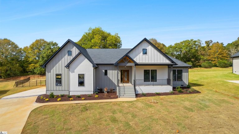 110 Still Lane sold home in Watkins Farm, Greer, SC