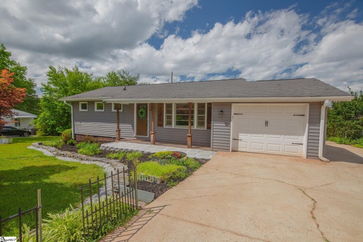 17 Pine Grove Lane sold home in Riverdale Acres, Greenville, SC