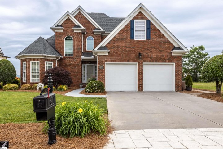 121 Lowther Hall Lane sold home in Plantation On Pelham, Greenville, SC
