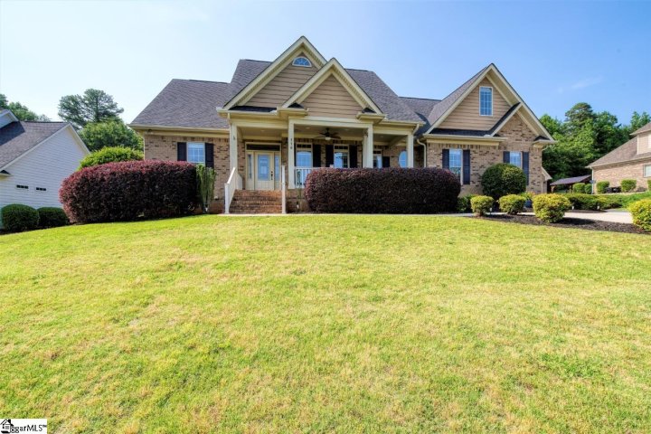 116 Lantern Ridge Drive sold home in Lantern Ridge, Easley, SC