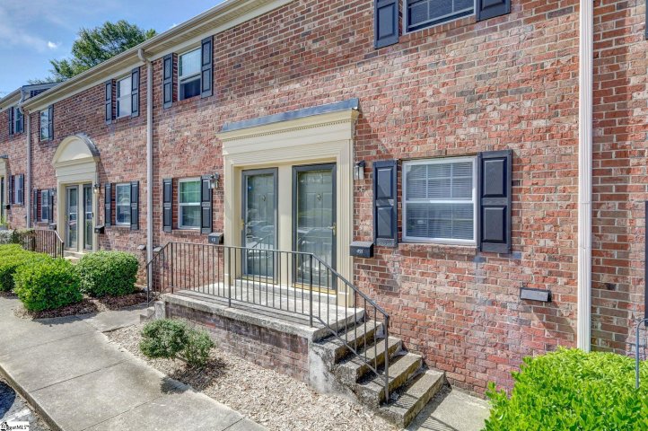 Homes in Yorktown Condos, Greenville