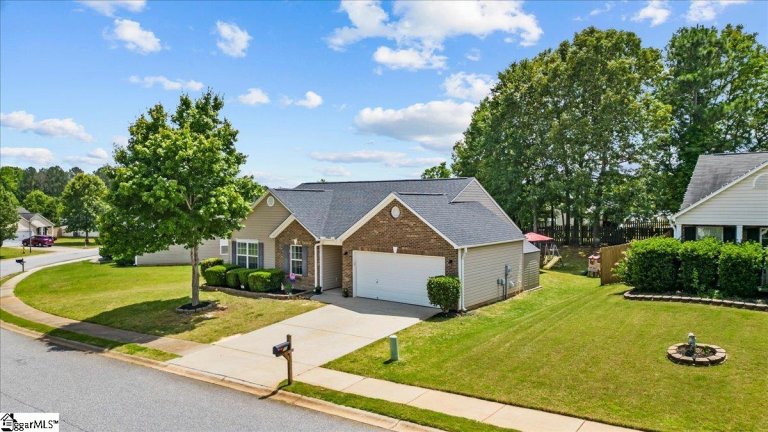 10 Parkgate Court sold home in The Brooks, Simpsonville, SC
