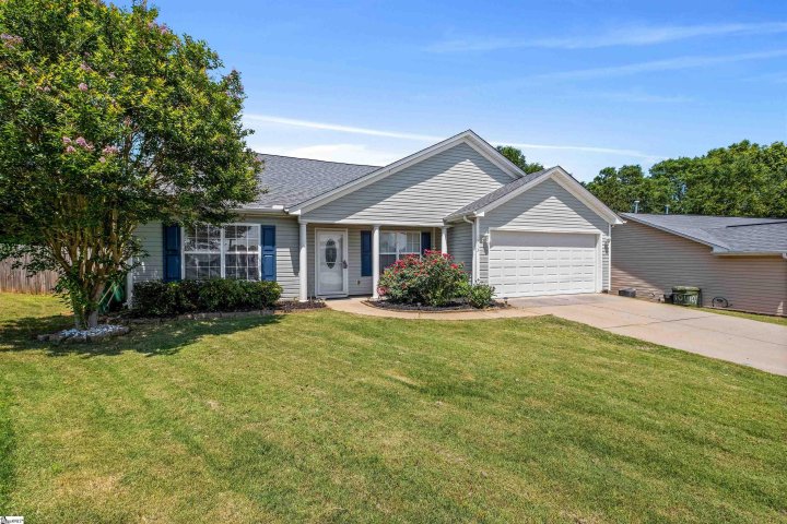 213 Manitou Way sold home in Garrett Springs, Fountain Inn, SC