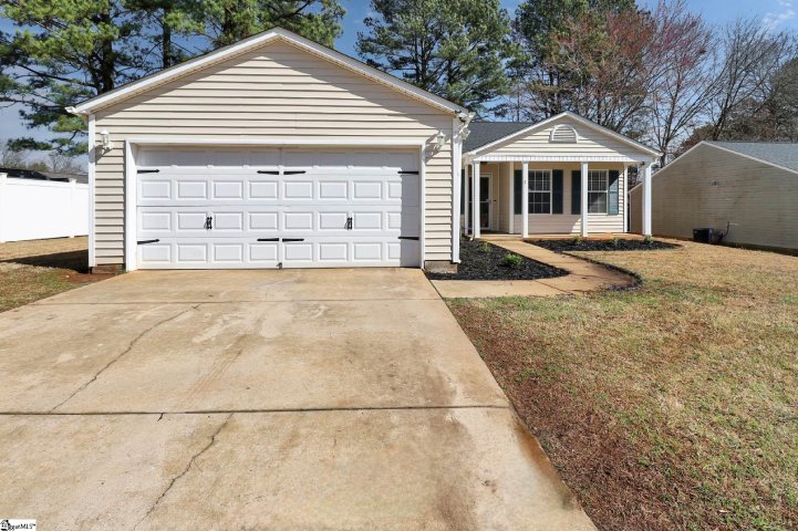 5 Reedy River Way sold home in River Run, Greenville, SC