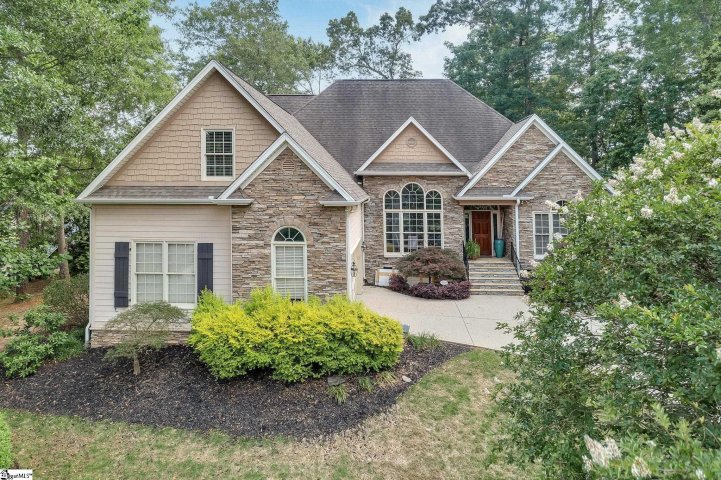 9 Mendenhall Court sold home in Avondale Heights, Simpsonville, SC
