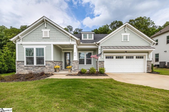 810 Tannat Court sold home in Chastain Glen At Five Forks, Simpsonville, SC