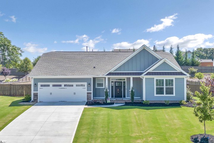 110 Ridgefield Lane sold home in Autumn Ridge, Greer, SC