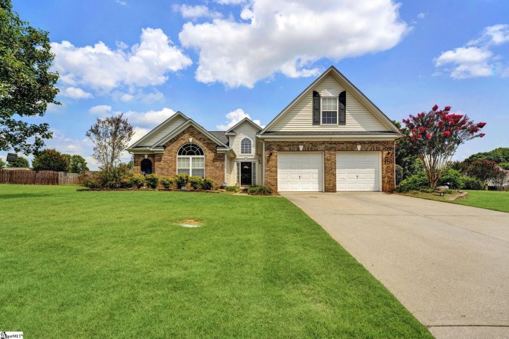 751 Golden Tanager Court sold home in Carey Plantation, Greer, SC