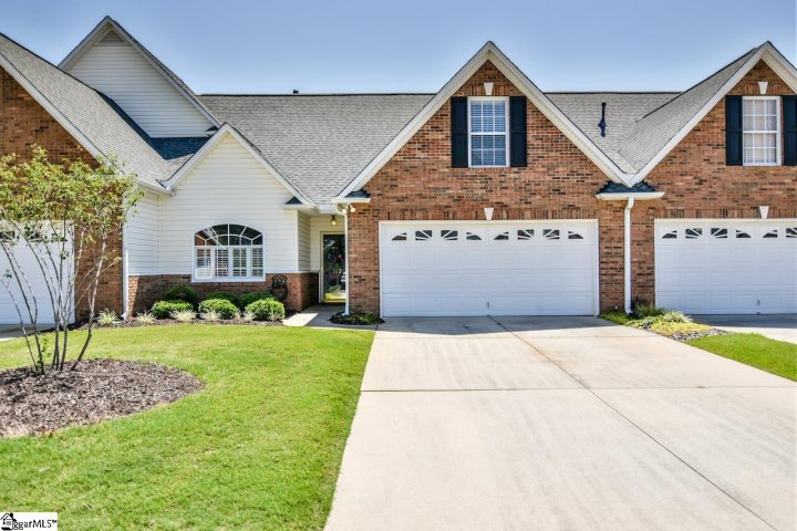 112 High Crest Court sold home in Wyndham Place, Simpsonville, SC