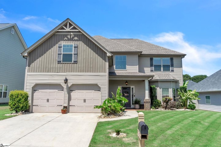 812 E Holloway Drive sold home in Reidville Crossing, Woodruff, SC