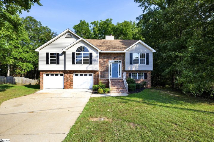 321 Pine Drive sold home in Pine Shadows, Piedmont, SC