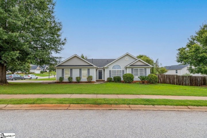 100 Feldspar Lane sold home in Granite Woods South, Greer, SC