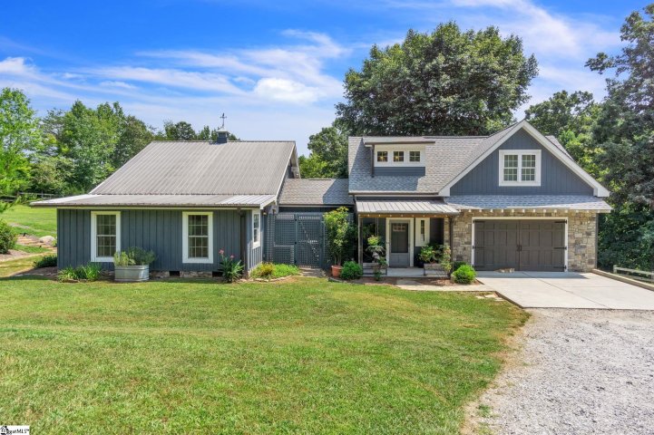 695 Hogback Mountain Road sold home in Gowans Fort, Landrum, SC