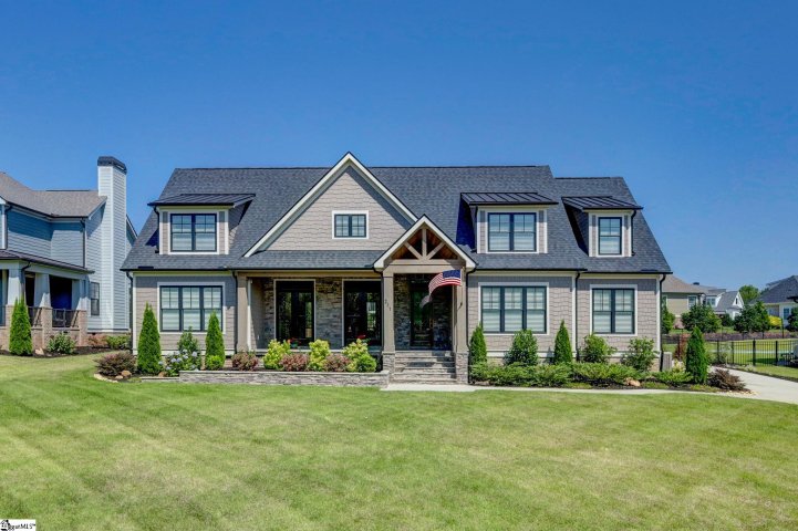 A home in Braxton Ridge, Simpsonville