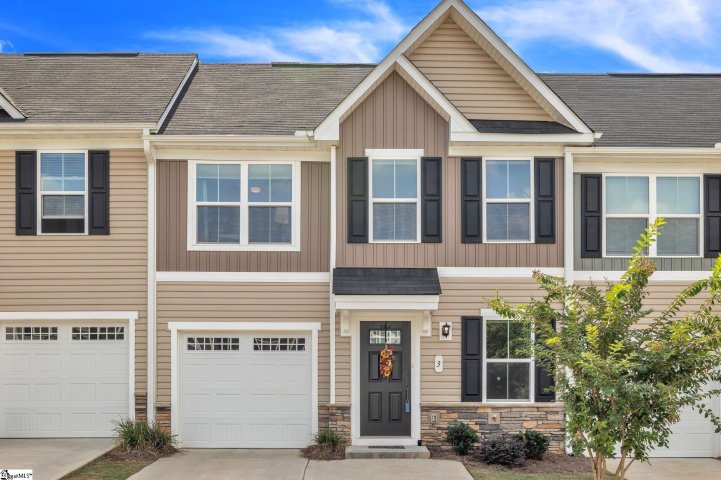 3 Englefield Drive sold home in Fountain Inn Townes, Fountain Inn, SC