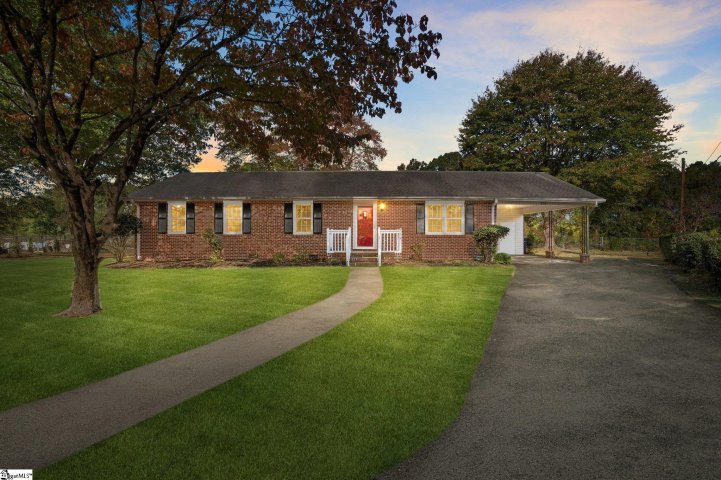 139 Loche Adele Drive sold home in Hillcrest, Spartanburg, SC