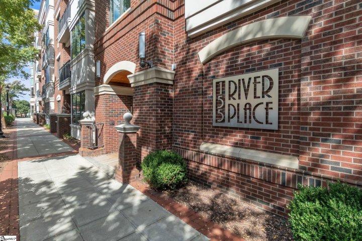 155 Riverplace sold home in 155 Riverplace, Greenville, SC