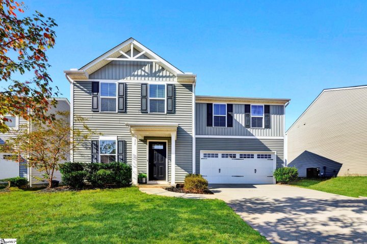 11 Tattershall Road sold home in Castlebrook, Greenville, SC