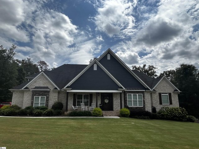 207 Willow Wind Court sold home in Willow Ridge, Easley, SC