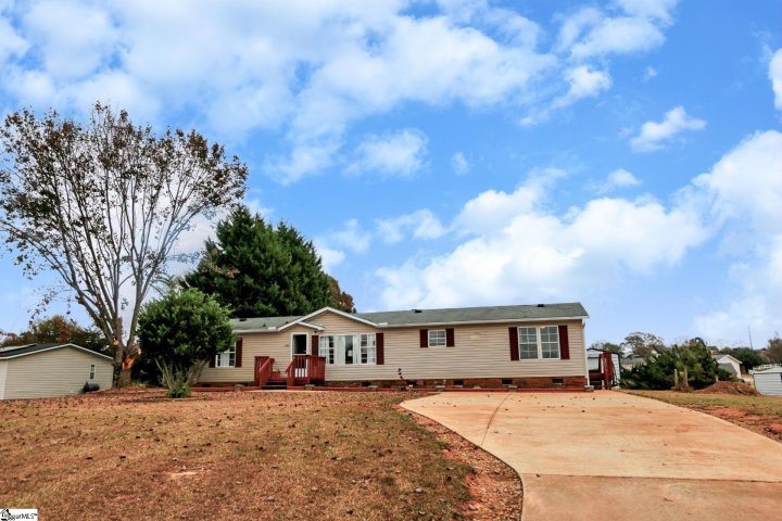 608 Courtland Way sold home in Foxbriar, Greer, SC