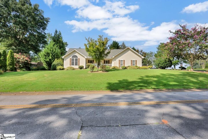 102 Cardinal Drive sold home in Normandy Shores, Seneca, SC