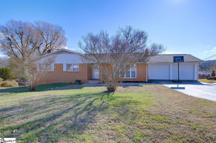 162 Dover Road sold home in Vanderbilt Hills, Spartanburg, SC