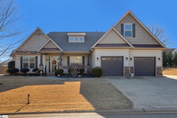 5 Rising Meadow Lane sold home in Meadow Breeze, Taylors, SC