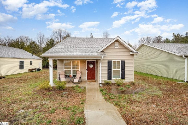 323 Dillon Drive sold home in Blossom Meadows, Clinton, SC