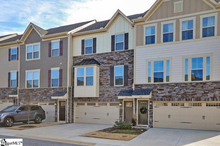 153 Eagle Wood Drive sold home in Market Point Townes, Greenville, SC