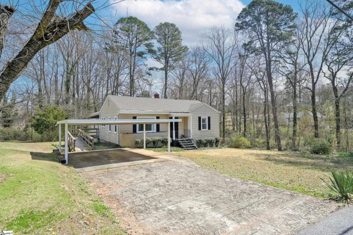 303 High Valley Boulevard sold home in Fresh Meadow Farms, Greenville, SC