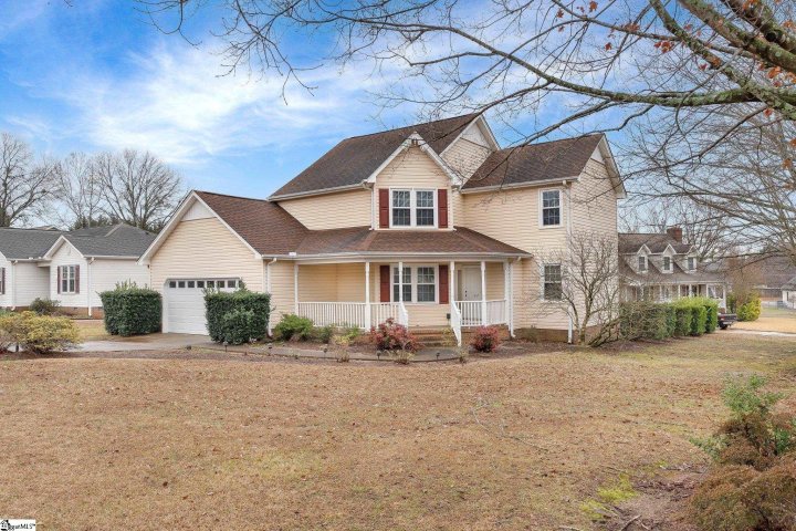 102 Fairview Place sold home in Fairview Place, Greer, SC