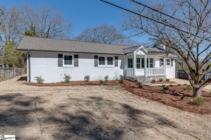 1017 Jacobs Road sold home in Pine Hill Village, Greenville, SC