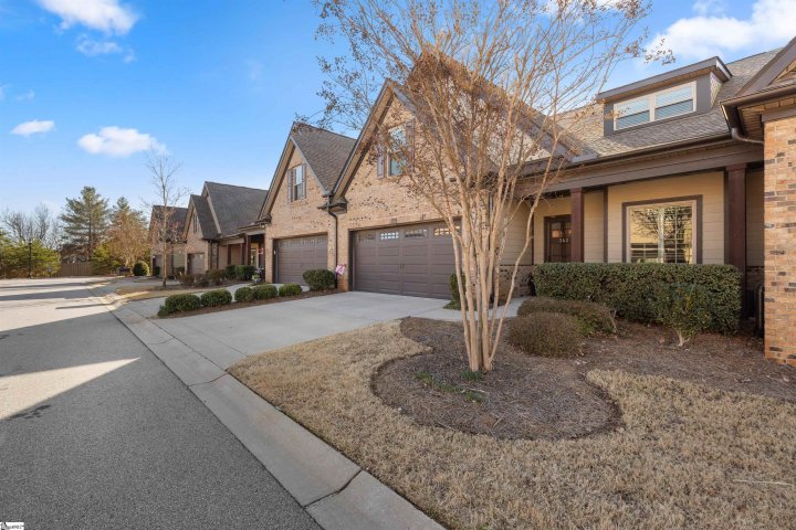 342 Scotch Rose Lane sold home in The Townes At Thornblade, Greer, SC
