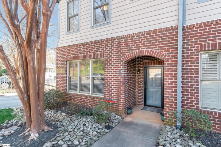 702 Bennett Street Unit E sold home in North Park, Greenville, SC