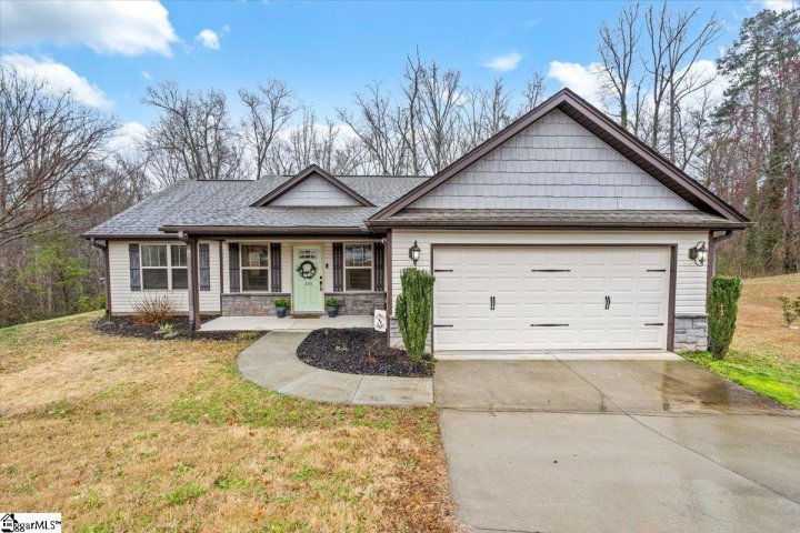 155 Autumn Hill Road sold home in Woodland Forest, Greer, SC