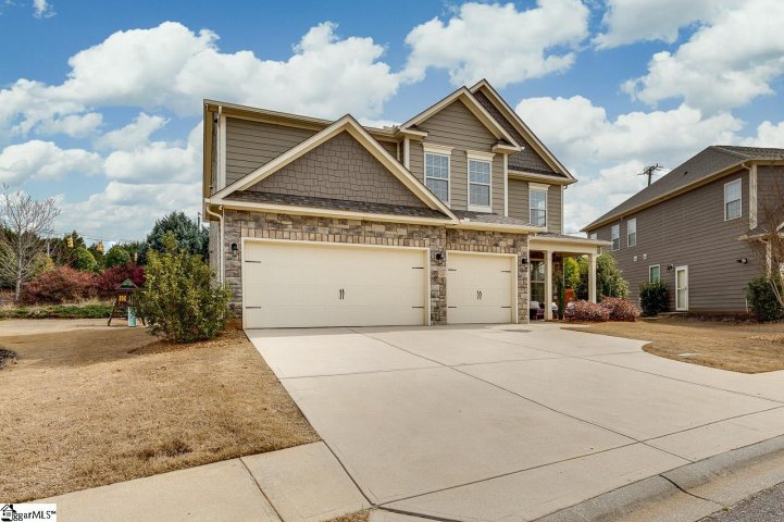 83 Wood Hollow Circle sold home in Woodland Ridge, Greer, SC