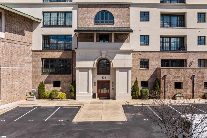 121 Rhett Street Unit 307 sold home in 121 Rhett Street, Greenville, SC