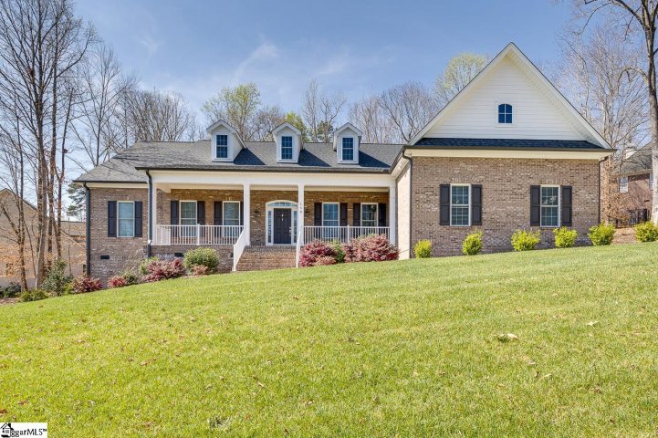 158 Upper Lake Drive sold home in Montague Lakes, Easley, SC