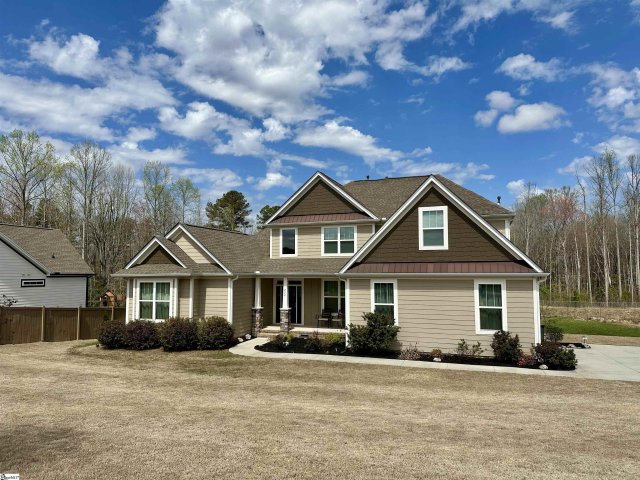 222 Grayson Drive sold home in Grayson Pointe, Travelers Rest, SC